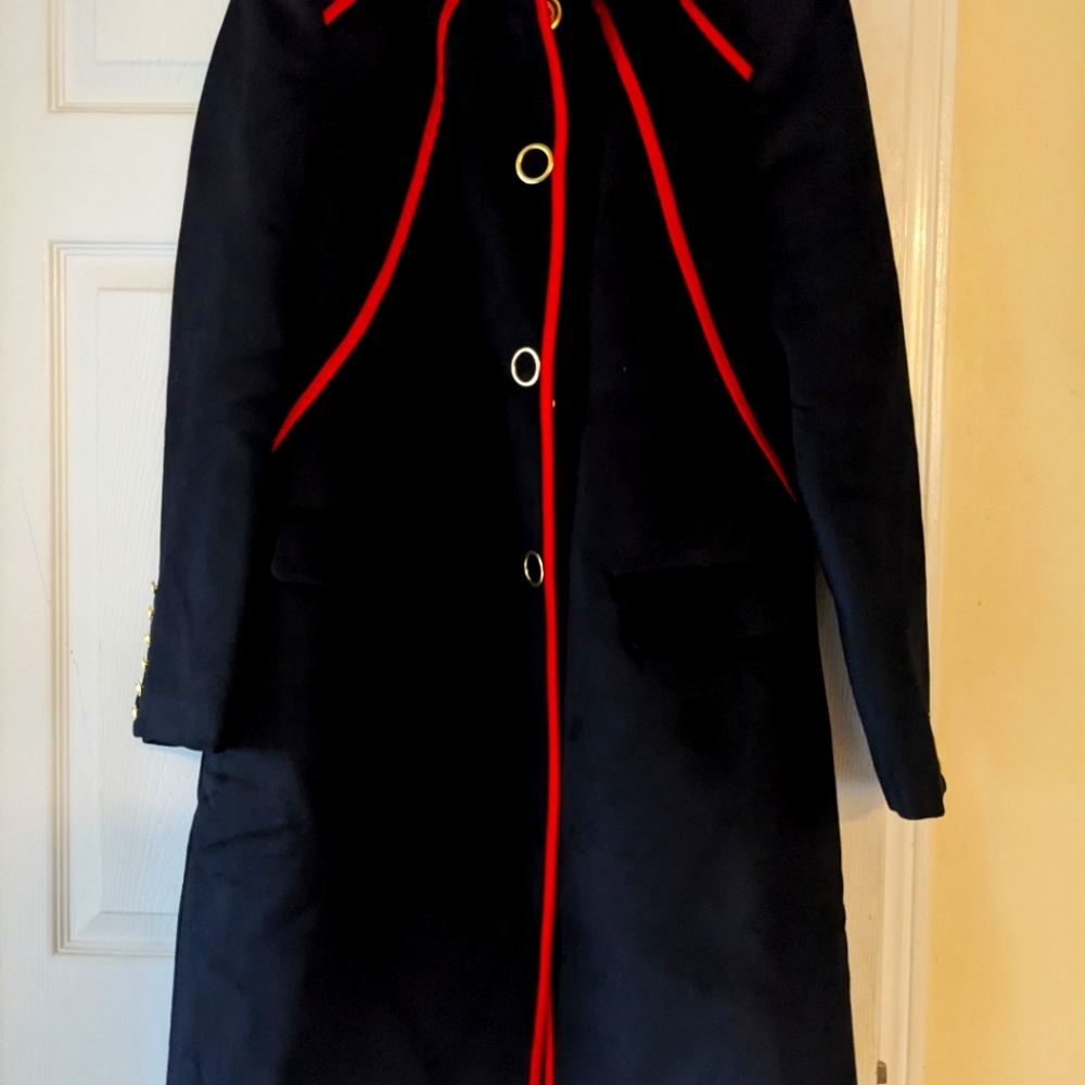 Manon 3M thinsulate coat. Size Large